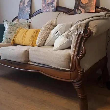 Apartment Mood Vibes